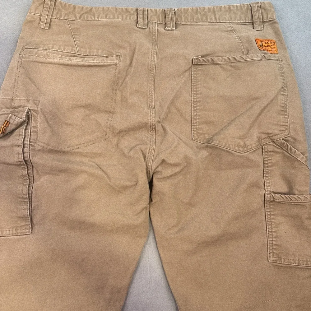 Cargo volcom caliper
